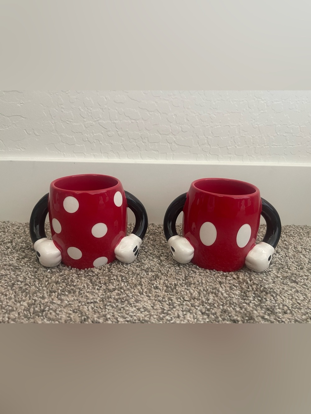 Galerie Disney Mickey & Minnie Mouse Dual Handle Arms Ceramic Coffee Mug Set